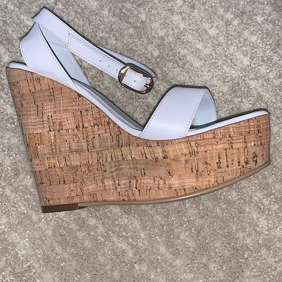 White wedges - Picture 4 of 4